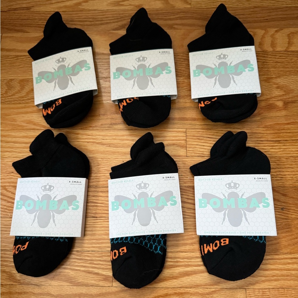 NWT 6 pairs of size XS Black Bombas Kids Ankle Socks